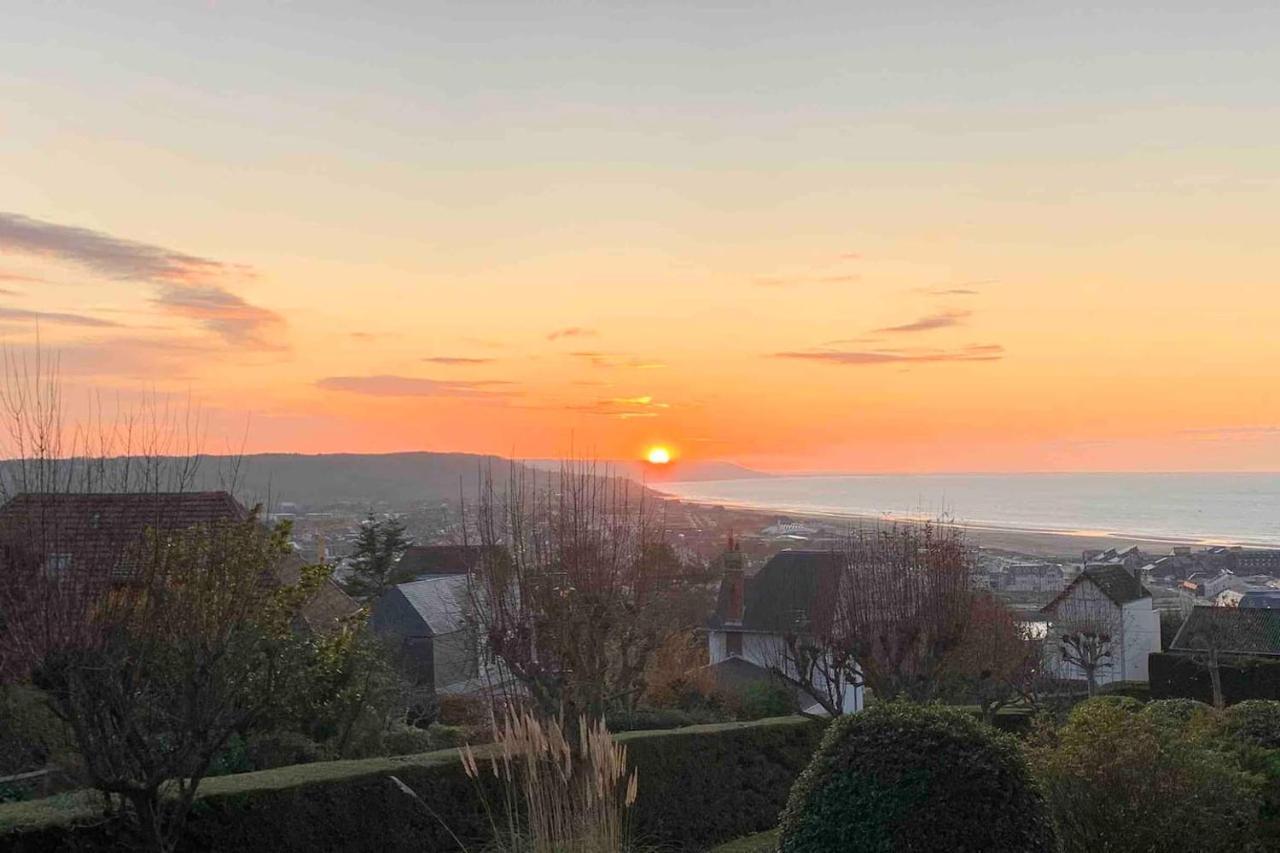 Appartement Avec Terrasse Vue Mer Trouville Sur Mer ภายนอก รูปภาพ